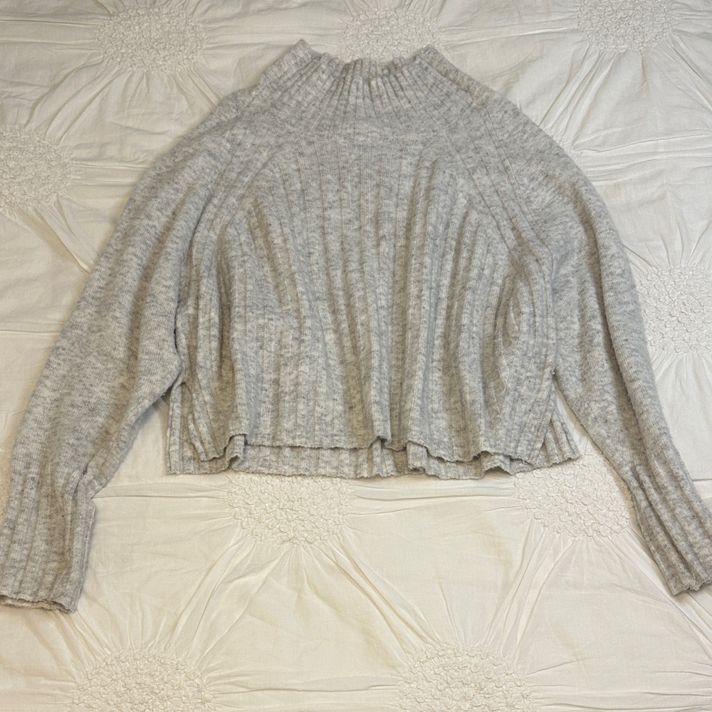 Topshop Light Gray Cropped Mockneck Sweater